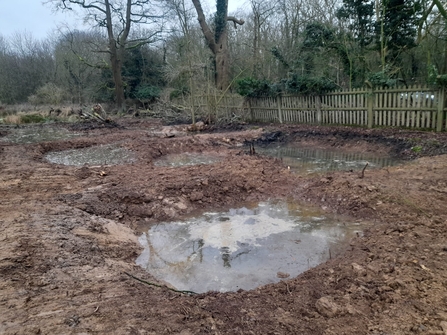 New linked ponds filling up at Hilfield Park Reservoir